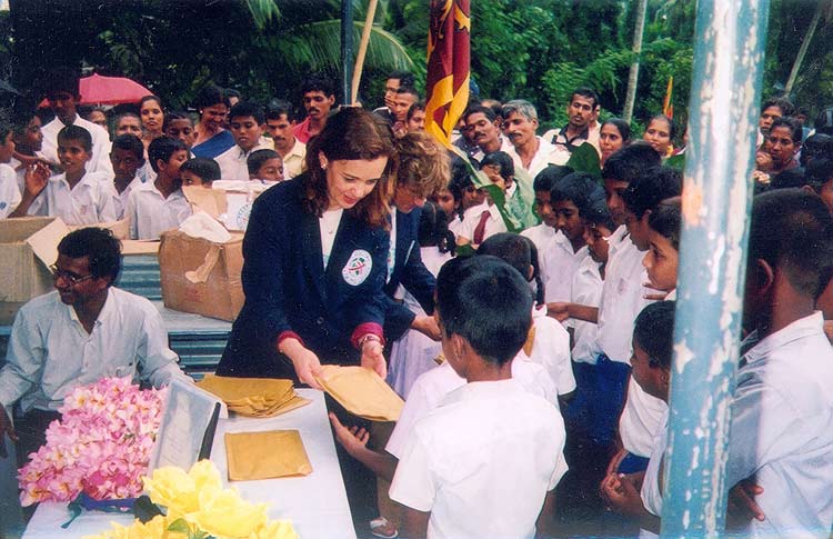 SRI LANKA SCHOOL OPENINGS 04-02-2005