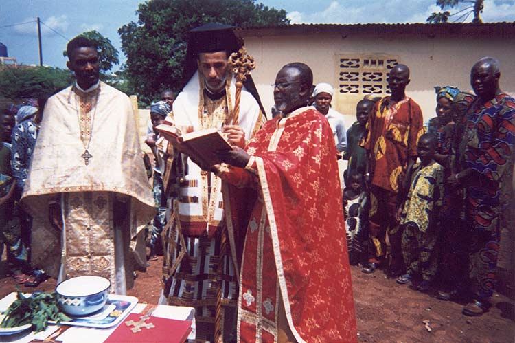 Constructions Benin Openings Of House Of Homeless Blinds 12-06-2009